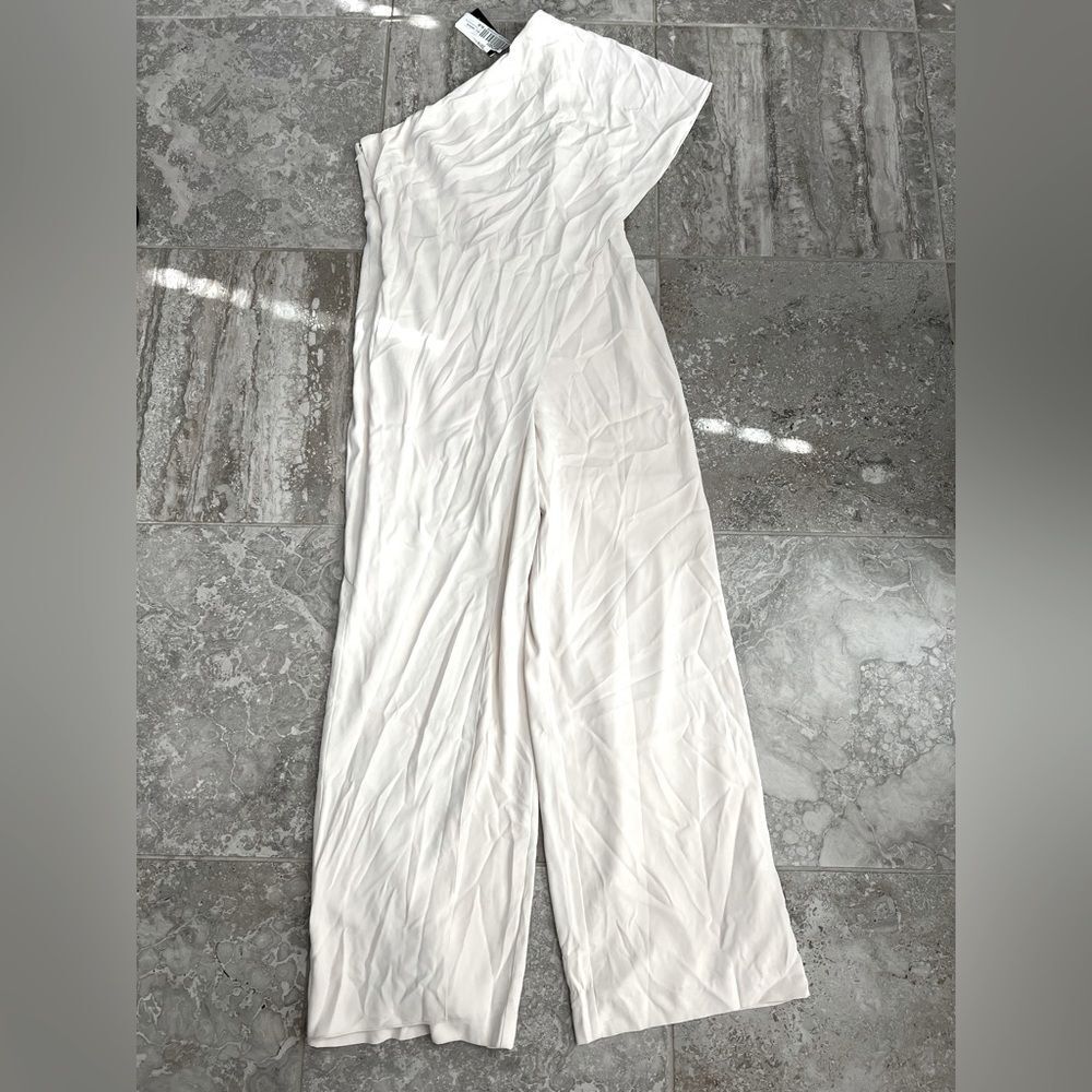 Lauren Ralph Lauren Cape One-Shoulder Jumpsuit in Cream, Size 10 Retail $265 - Picture 6 of 13